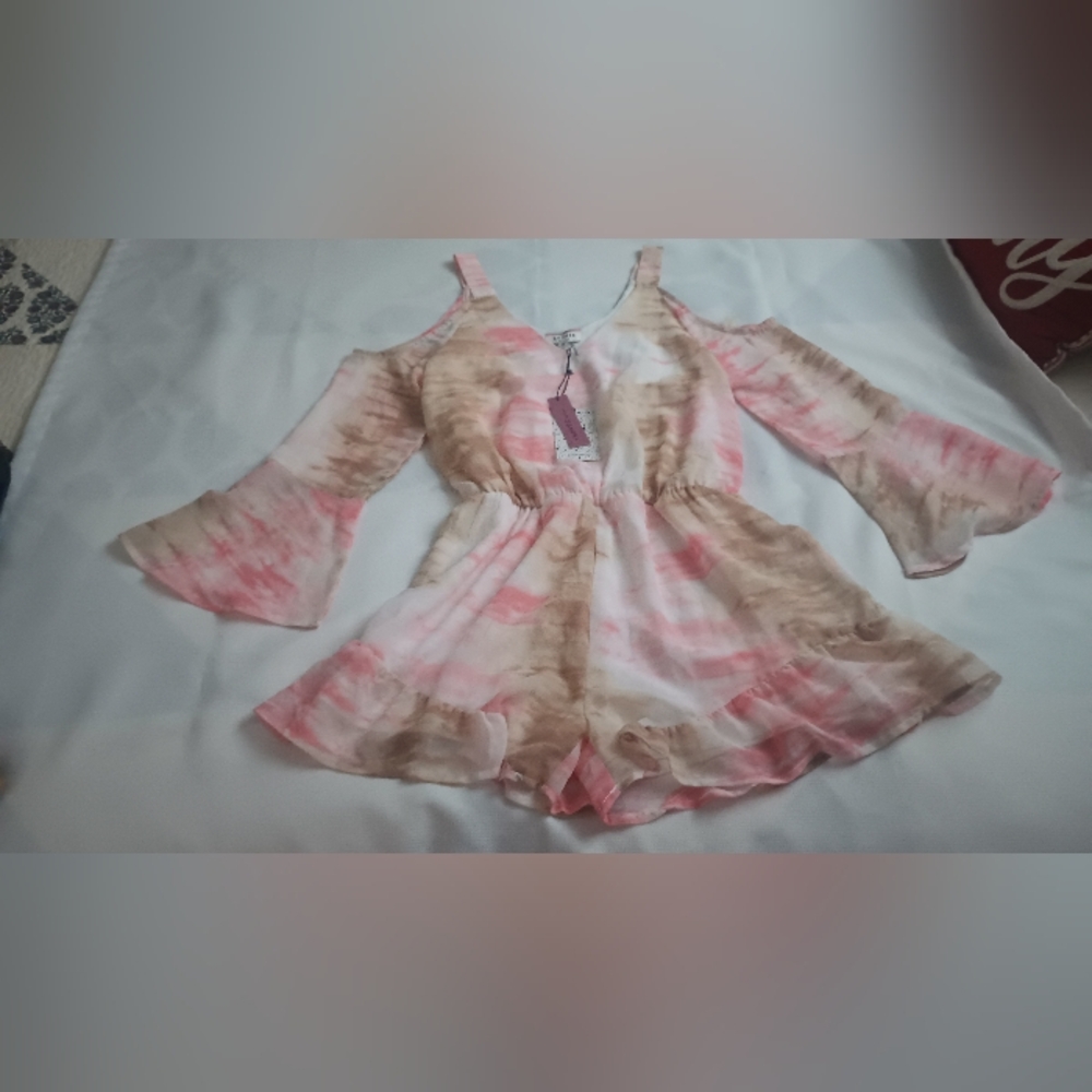 Andree By Unit Cold Shoulder Romper Cotton Candy Skies Pink Lined Size M New